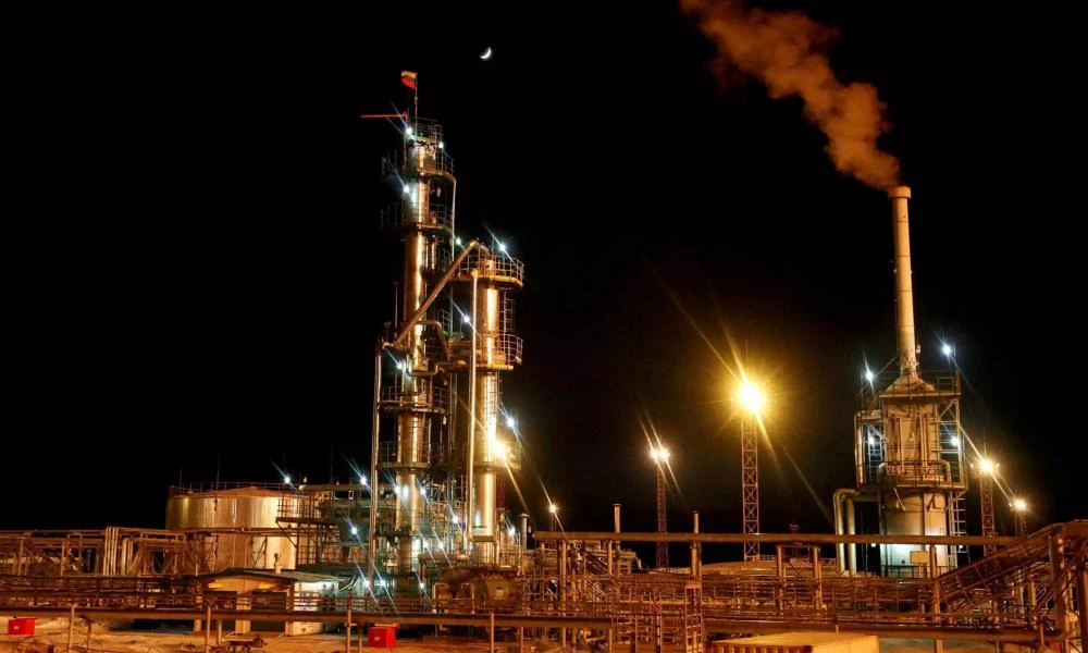  Ρωσία: «Κατρακύλα» σχεδόν 40% των εσόδων από πετρέλαιο και φυσικό αέριο τον Ιανουάριο
